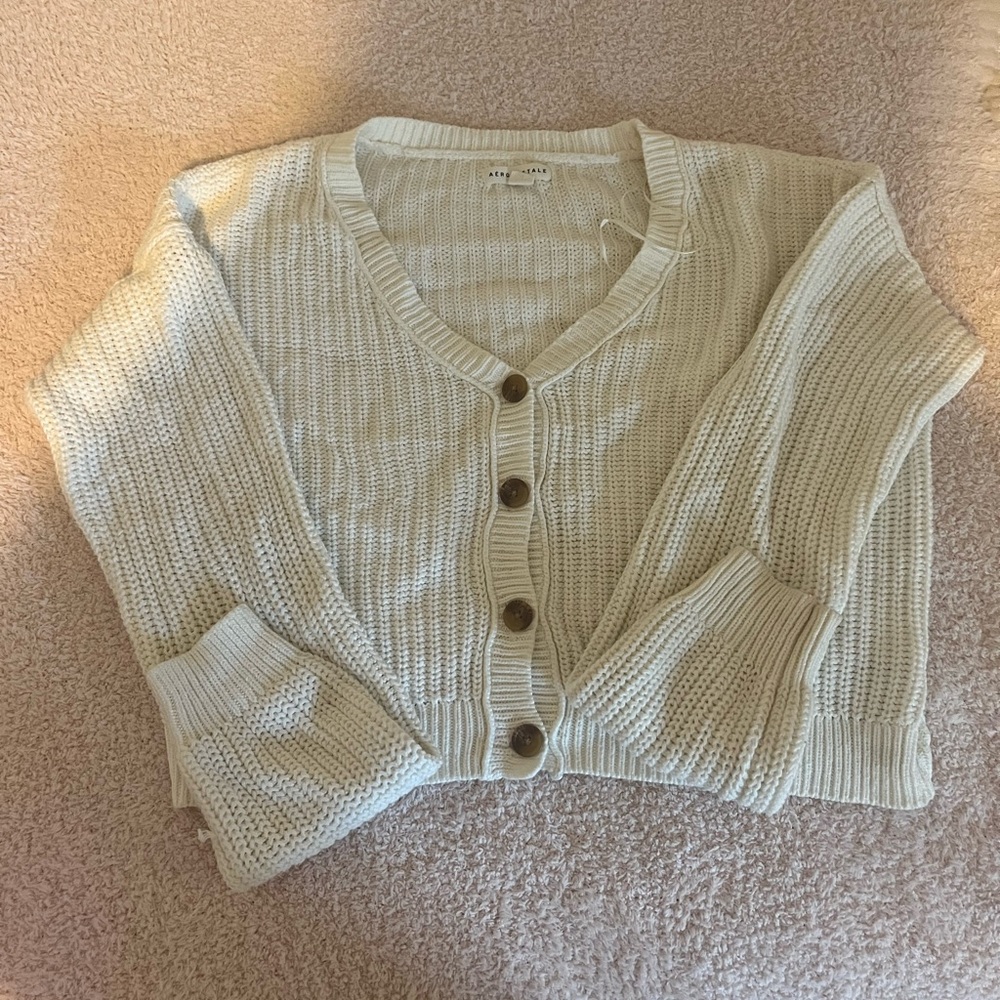 Off white Aeropostale Cropped Cardigan Size Medium